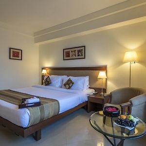Deluxe Double or Twin Bed